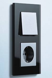 GIRA, Esprit, Цвет: Черное стекло