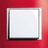 Gira Event Opaque. Цвет рамки: Красный; Цвет вставки и клавиши: Белый глянцевый