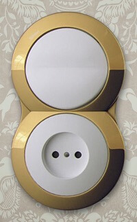 Блок выключатель и розетка на 2 поста Simon 88, Цвет: Золото / Белый