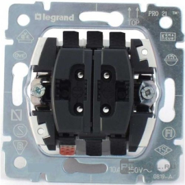 Механизм выключателя для рольставней с электрической блокировкой
Galea Life,  без фиксации,  без подсветки,  775814,  7 758 14,  Legrand
 - PULSAL.RU